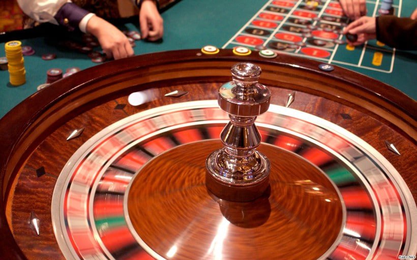 Người chơi Việt Nam trải nghiệm slot online trên điện thoại tại tx68